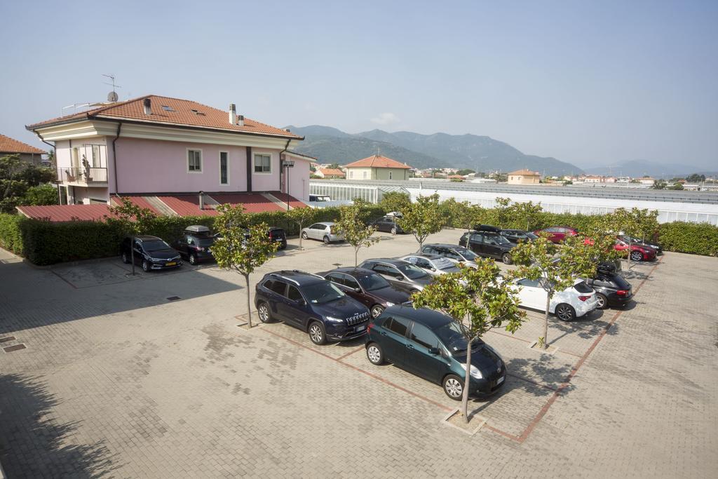 Residence Borgomare อัลเบงกา ภายนอก รูปภาพ